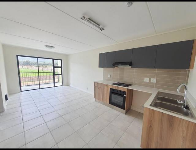 2 BEDROOM PROPERTY TO RENT IN GREENBAY ECO ESTATE